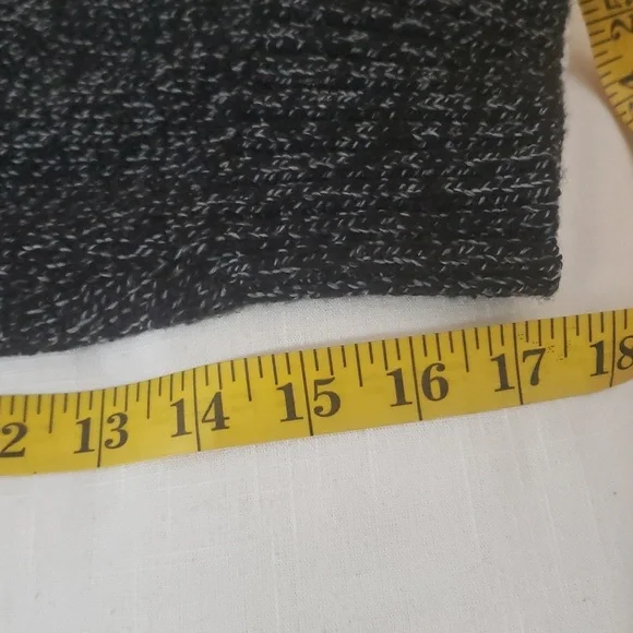 Karen Scott. Woman. Beautiful Heathered Dark Gray Cardigan;  Button Up. Size 3X - Picture 12 of 12